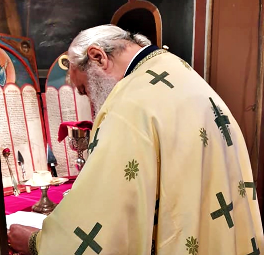 Ο Μητροπολίτης Ύδρας τέλεσε το μνημόσυνο του π. Ανανία Κουστένη