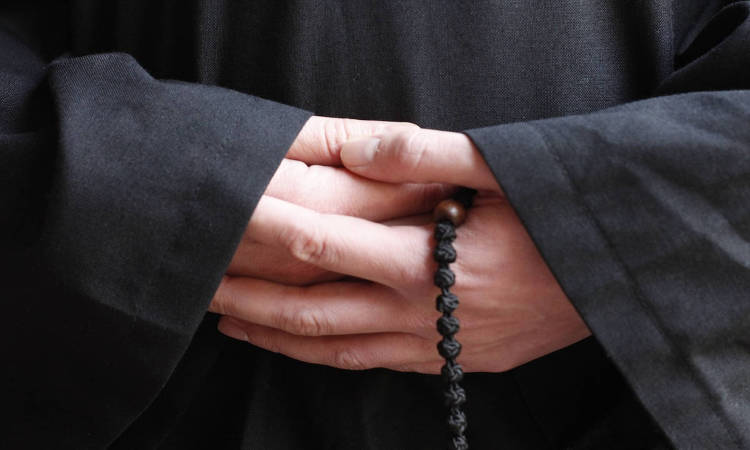 “Η μέλισσα όπου πηγαίνει, κάνει μέλι. Έτσι κι ο μοναχός”