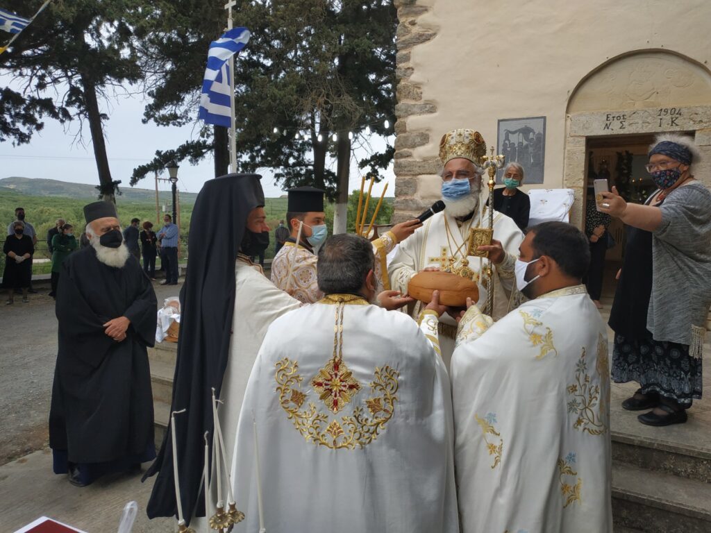 Μέσα στο Αναστάσιμο κλίμα στο Ίνι Μονοφατσίου