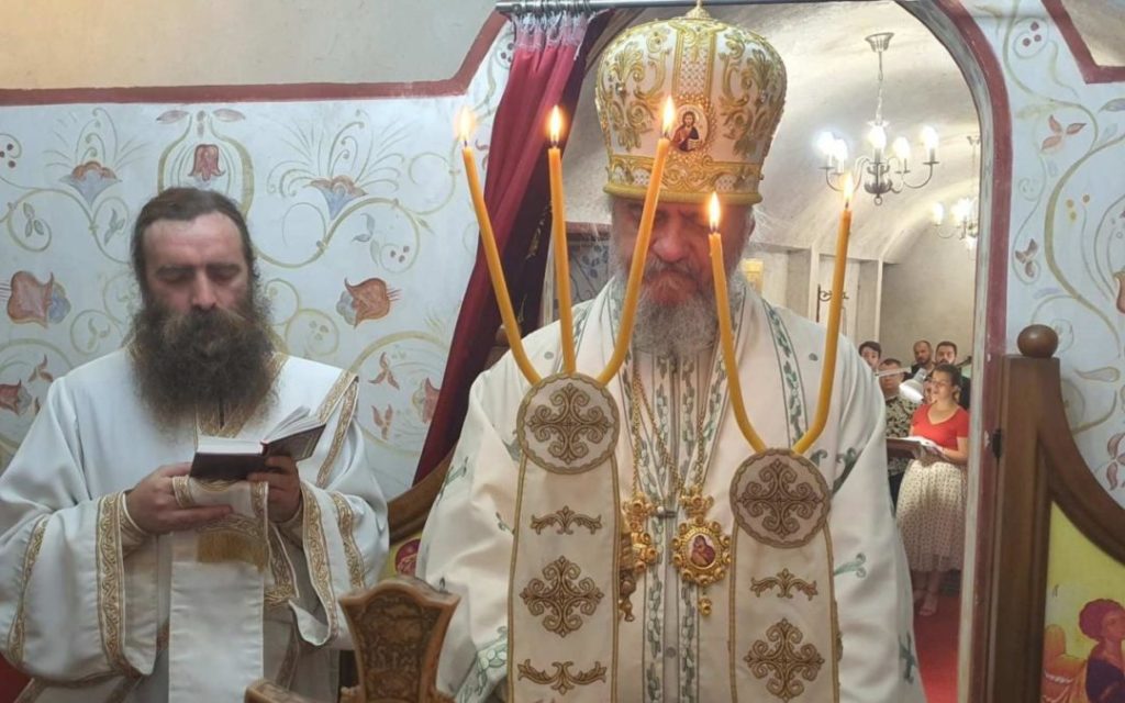 Владика Кирило богослужио у манастиру Светог Симеона Мироточивог у Подгорици