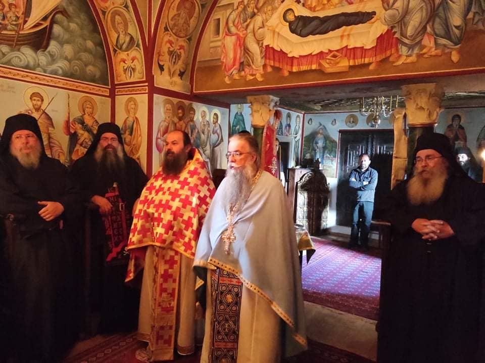 Τον προστάτη τους γιόρτασαν στο Κουτλουμουσιανό Κελλί Αγίου Νικολάου Χαλκιά