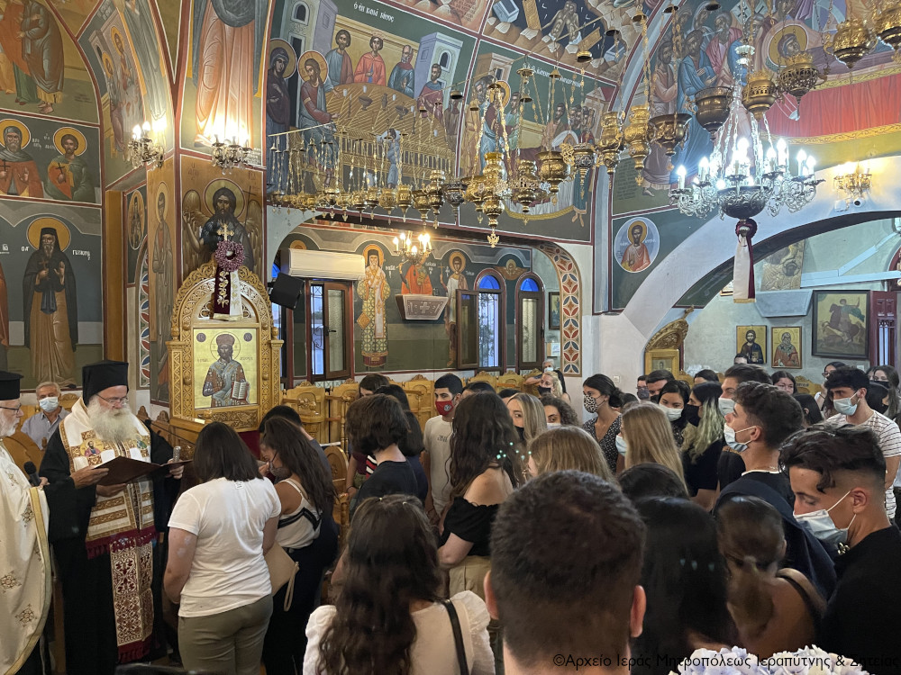 Παράκληση στην Παναγία Ελεούσα για τους υποψηφίους των Πανελληνίων