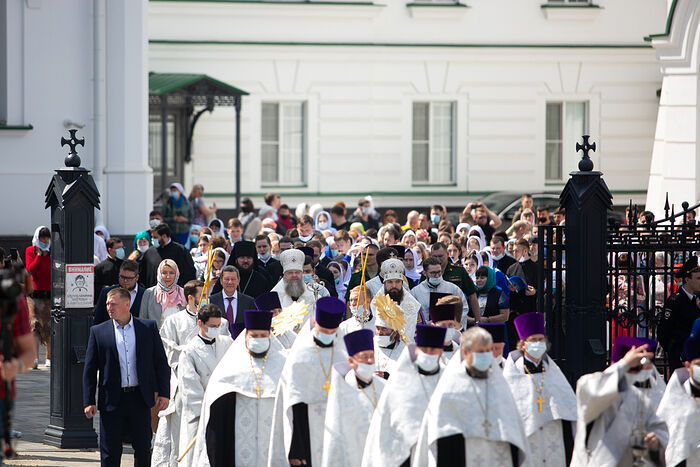 MULTIPLE PROCESSIONS WITH RELICS OF ST. ALEXANDER NEVSKY THROUGHOUT RUSSIA, BELARUS
