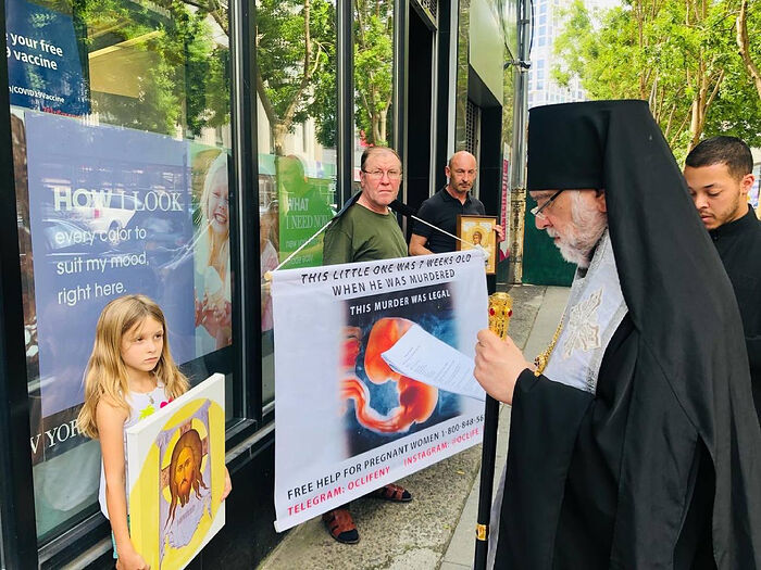 PRO-ABORTIONISTS ATTEMPT TO DISRUPT ORTHODOX PRO-LIFE PRAYER SERVICE (+VIDEO)