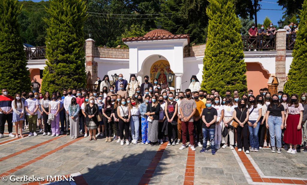 Υπαίθρια Θεία Λειτουργία για τους μαθητές των Πανελλαδικών