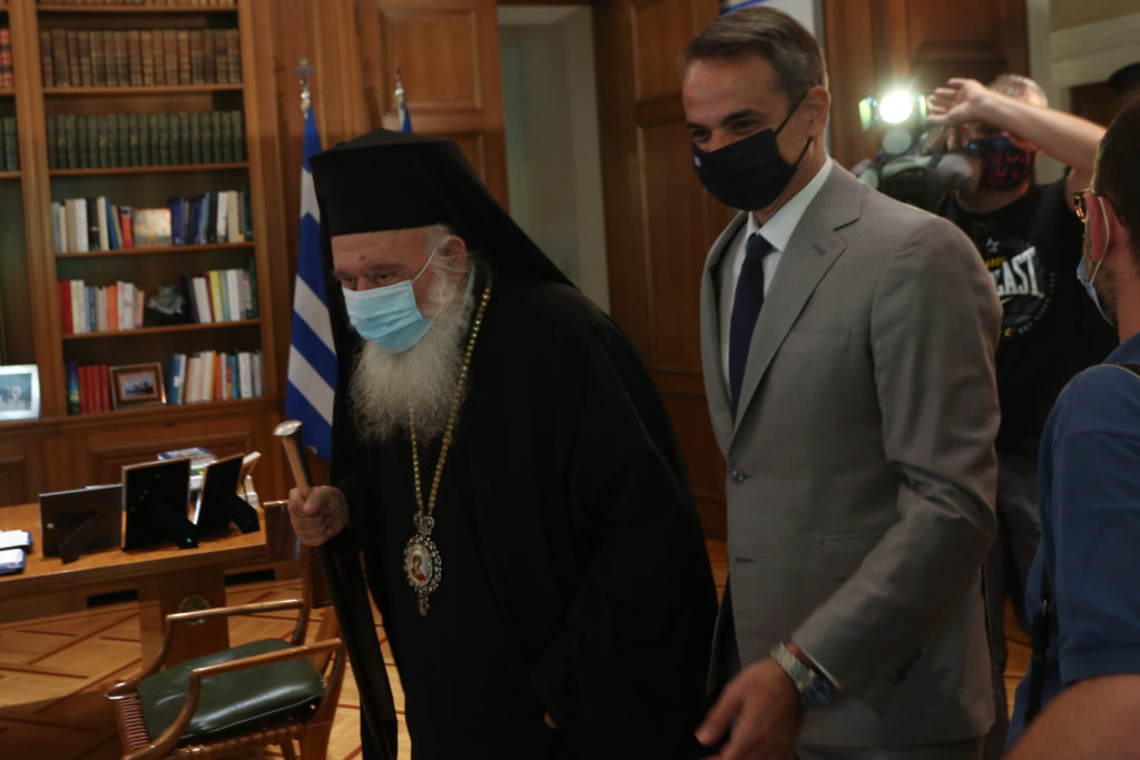 Ολοκληρώθηκε η συνάντηση Μητσοτάκη-Αρχιεπισκόπου
