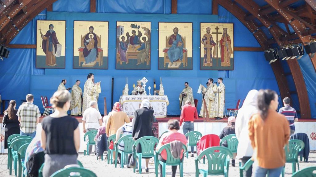 Romanian Patriarchate’s journalists gather in prayer to the Most Holy Trinity on Pentecost Monday (VIDEO)