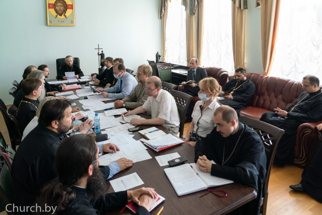 МИТРОПОЛИТ ВЕНИАМИН ВОЗГЛАВИЛ ОЧЕРЕДНОЕ ЗАСЕДАНИЕ УЧЕНОГО СОВЕТА МИНСКОЙ ДУХОВНОЙ АКАДЕМИИ