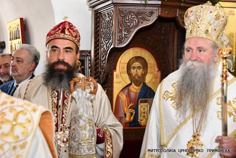 Митрополит Јоаникије на 22. годишњицу епископске хиротоније дочекан у Цетињском манастиру, са Владиком Методијем служио Архијерејску литургију