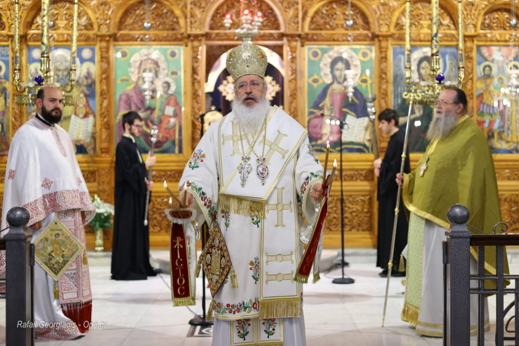 ΠΟΛΥΓΥΡΟΣ: Αρχιερατική Αγρυπνία για την Απόδοση του Πάσχα