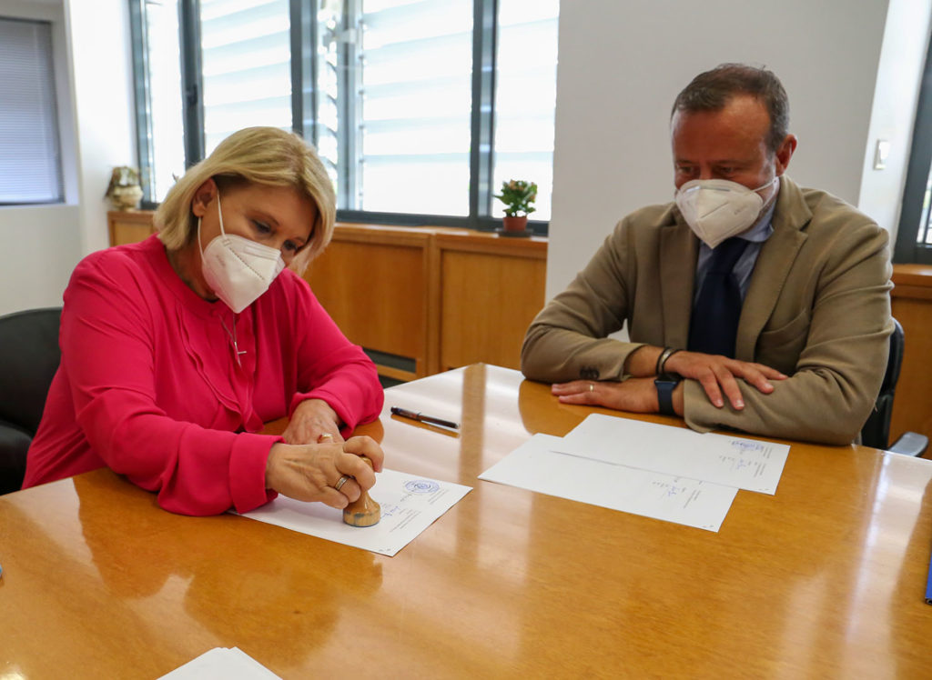 Βούλτεψη: Υπεγράφη μνημόνιο συνεργασίας για τους πρόσφυγες