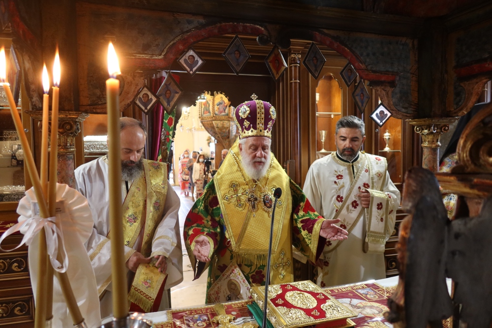 Τα ονομαστήρια του Μητροπολίτη Σύρου στην Μύκονο