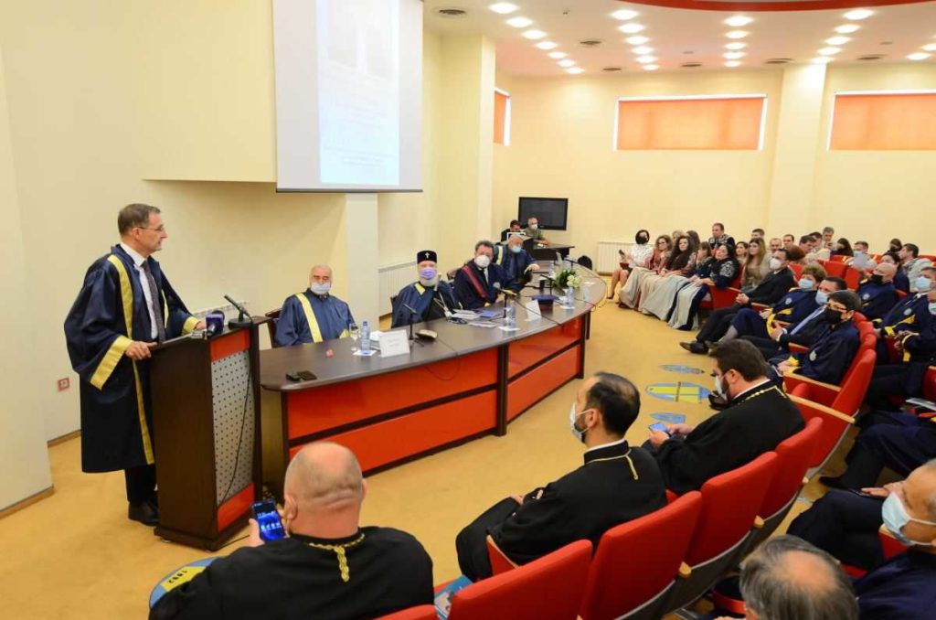 Ο Πρόεδρος της Ακαδημίας στον Μητροπολίτη Νήφωνα