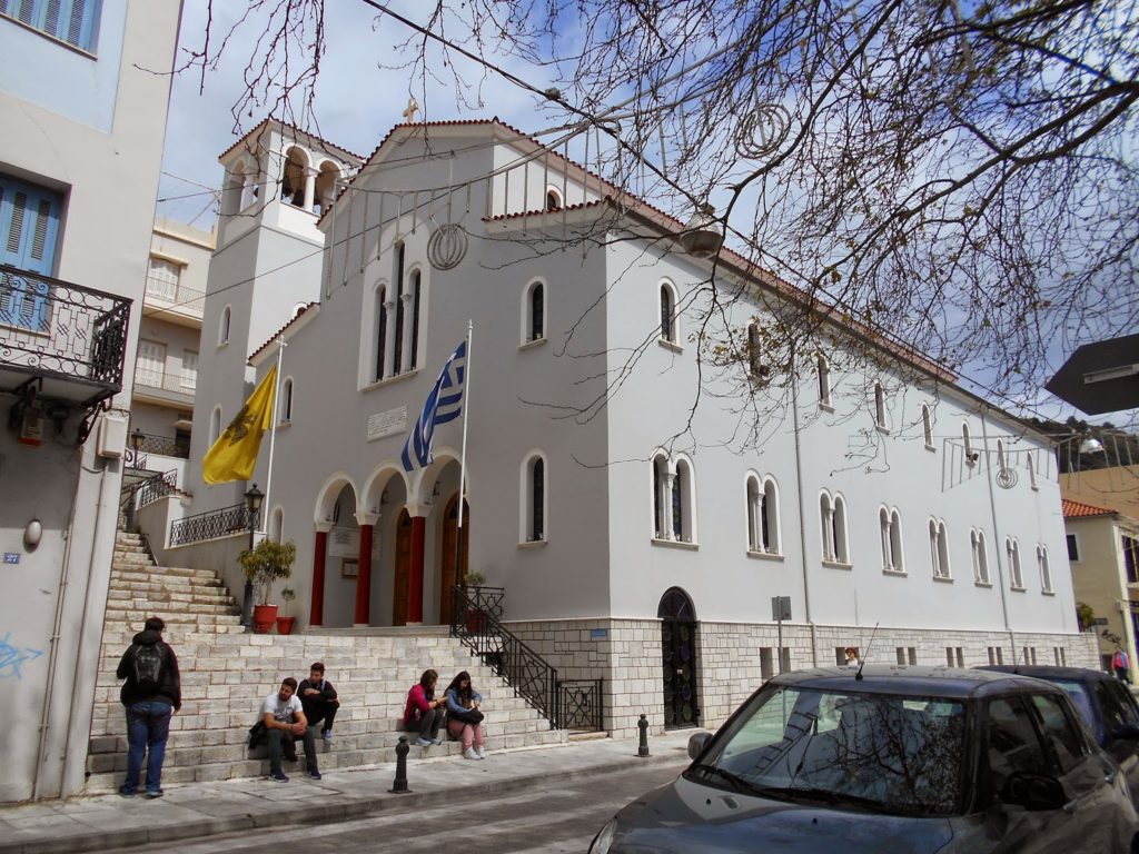 Θεία λειτουργία για τους υποψήφιους πανελλαδικών εξετάσεων