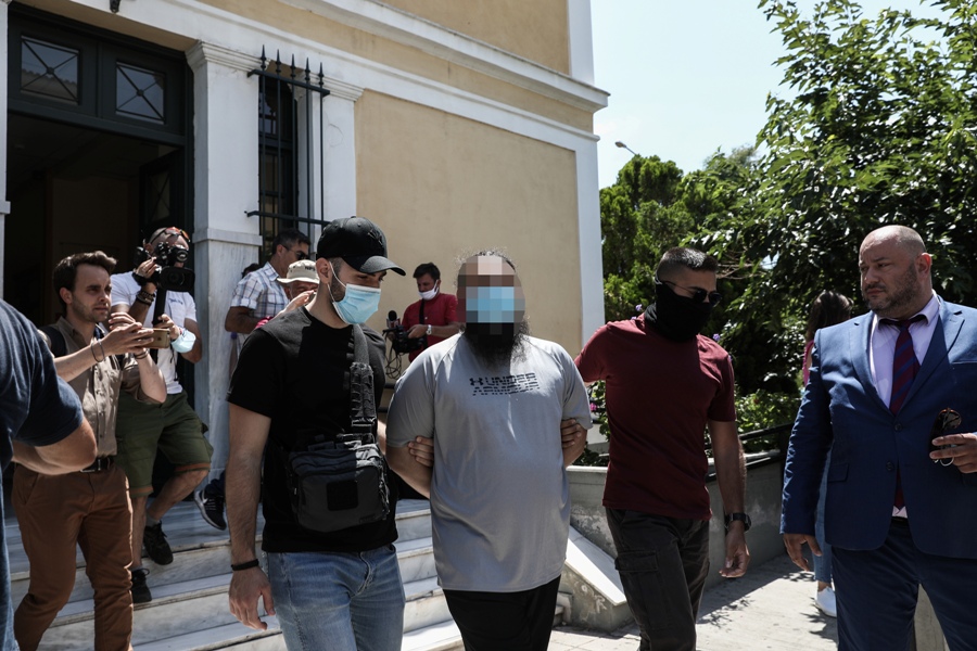 Αύριο στις 11 η απολογία του πρώην ιερέα που πέταξε το βιτριόλι