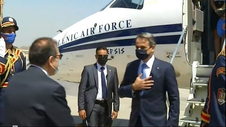 Άφιξη Κυριάκου Μητσοτάκη στην Αίγυπτο