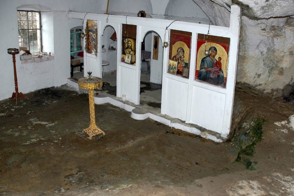 Το σπήλαιο της Αγίας Φωτεινής στο Ηράκλειο Κρήτης