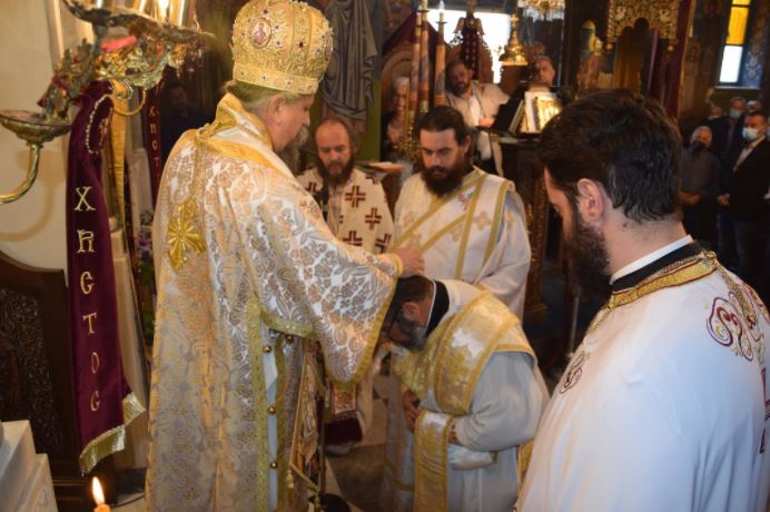 Δύο νέες χειροτονίες από τον Μητροπολίτη Καρπενησίου