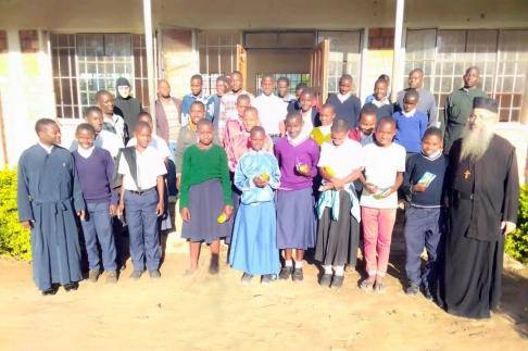 «Μεγάλη ευλογία να φροντίζεις ορφανά στη Μπουκόμπα»