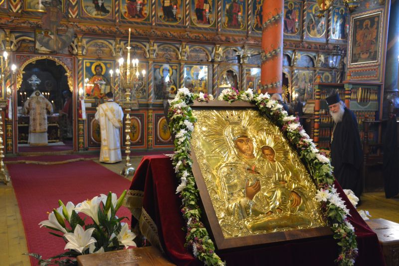 Exact replica of Wonder-working Icon of the Theotokos Of the Akathist conveyed to Holy Metropolis of Nevrokop, in SW Bulgaria