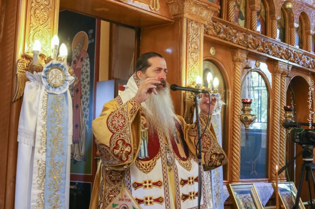 Φθιώτιδος Συμεών: «Να μην ζούμε με το δικό μας πνεύμα, αλλά με το Άγιο Πνεύμα»