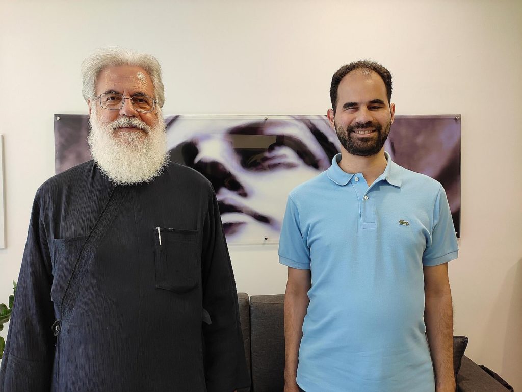 Ένας τυφλός δικηγόρος στους συνεργάτες του Σεβασμιωτάτου