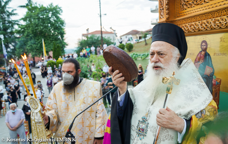 Βεροίας: “Καθημερινά να ζού­με μέσα στην παρουσία του Χρι­στού”