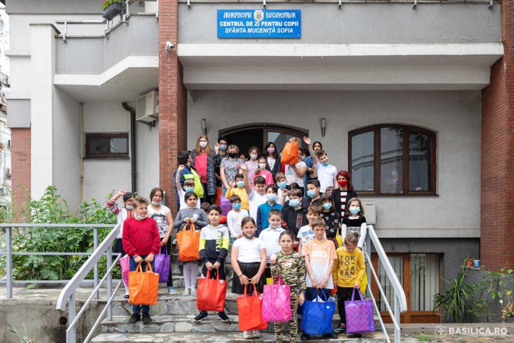 280 δώρα για παιδιά από τον Πατριάρχη Ρουμανίας