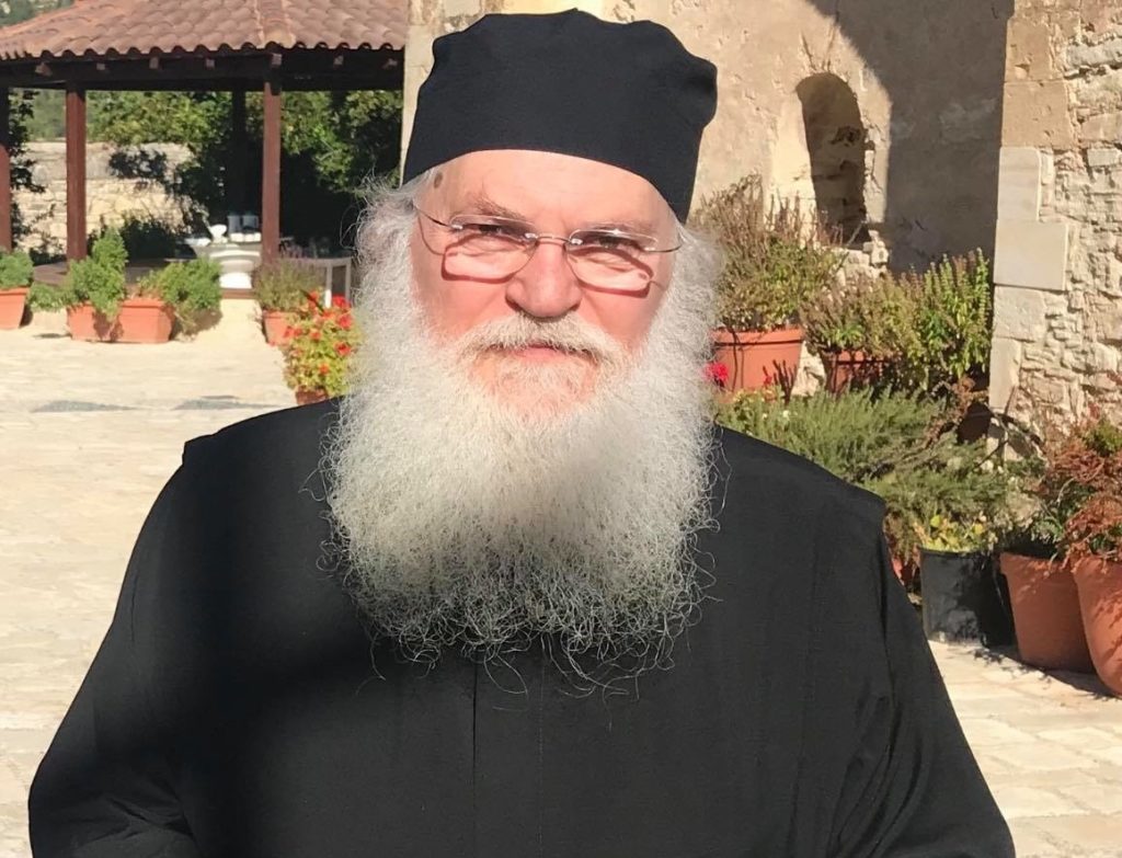 Rugăciuni pentru Starețul Efrem la Catedrala Patriarhală. Medicii sunt optimiști cu privire la sănătatea lui