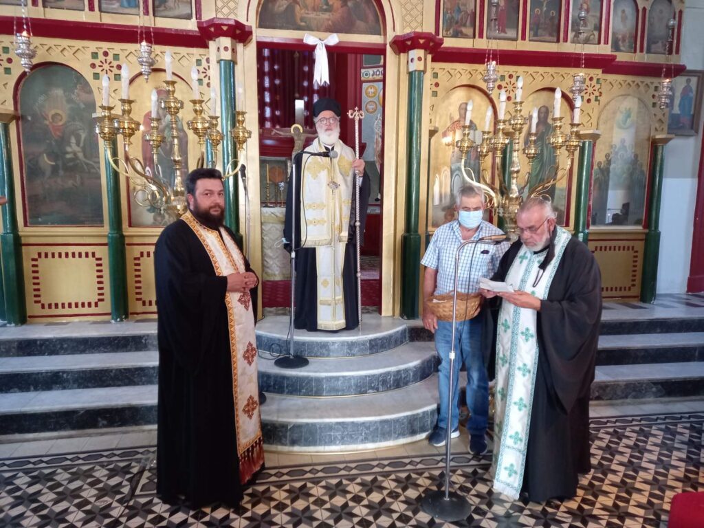 Εσπερινός του Ψυχοσάββατου στην Ενορία Αγιών Παρασκιών