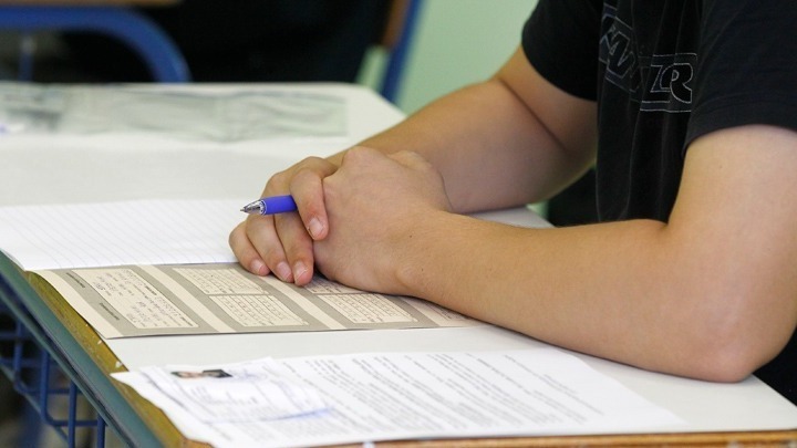 ΠΑΝΕΛΛΗΝΙΕΣ 2021: Τα θέματα με τα οποία έπεσε η αυλαία των εξετάσεων