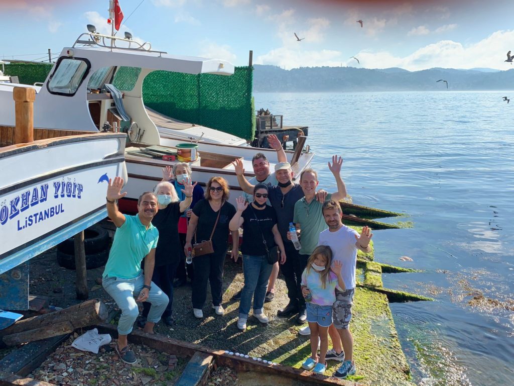 Αναβίωσε και φέτος το έθιμο της Μαλλιαρής στο Νιχώρι Βοσπόρου