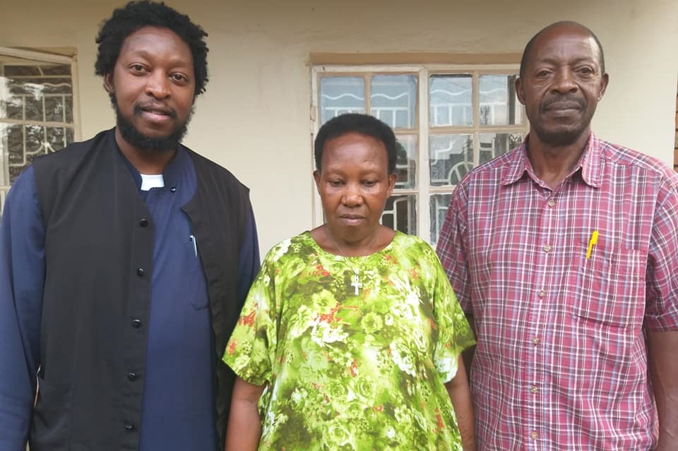 “Χαρούμενα 66α Γενέθλια, αγαπητέ πατέρα”