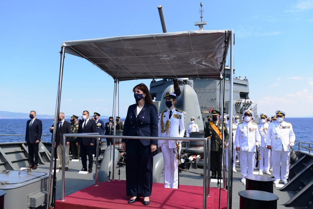 ΠτΔ: “Να έχετε πάντα τον Άγιο Νικόλαο στην πλώρη σας”