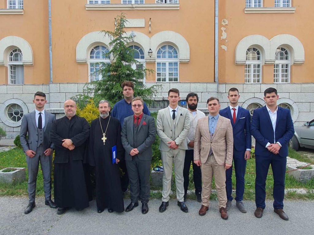 Новоизабрани Митрополит Јоаникије присуствовао матури и богословском испиту зрелости у Цетињској богословији