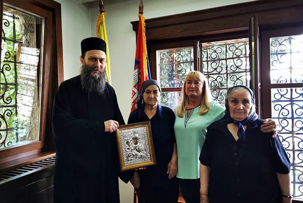 Хиландарска пензија српским мајкама са Косова и Метохије