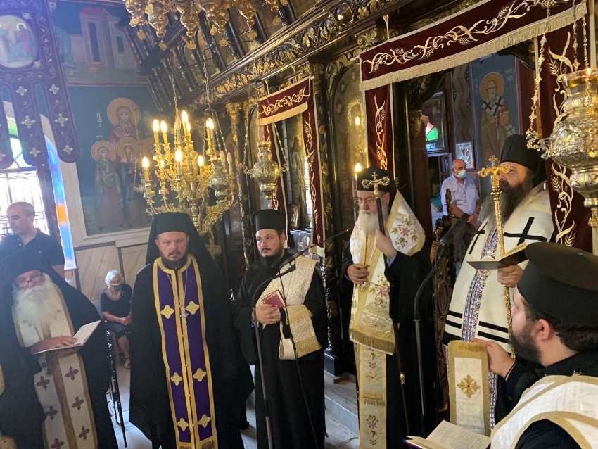 Η Εξόδιος Ακολουθία του Συγκέλλου π. Αθανασίου Γκότση