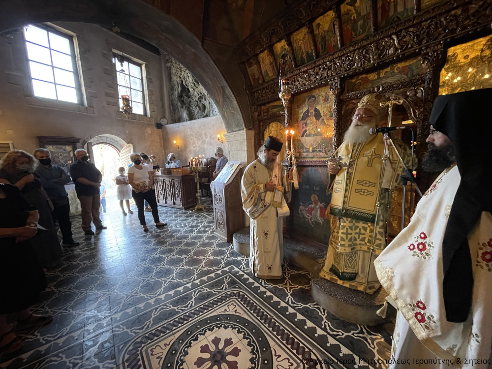 Στην Ιερά Μονή Παναγίας Φανερωμένης Ιεράπετρας ο Μητροπολίτης
