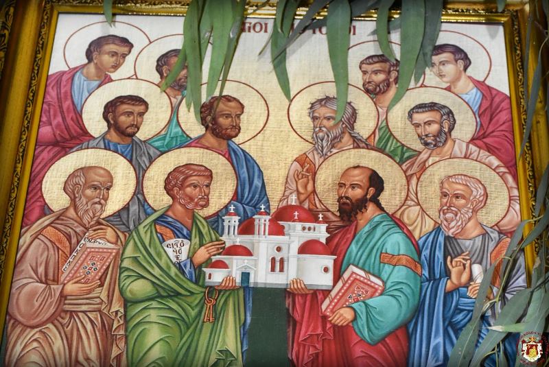 البطريركية الأورشليمية تحتفل بعيد الرسل القديسين الإثني عشر