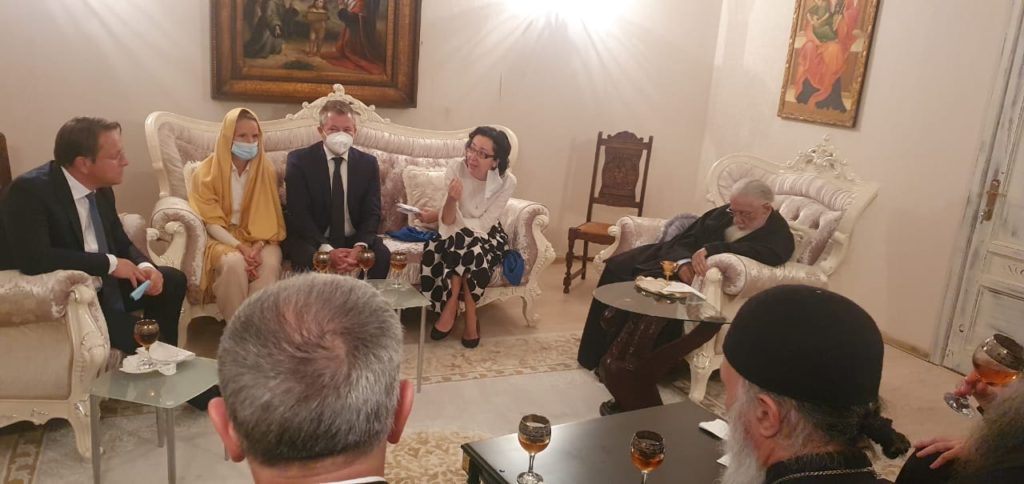 Στον Πατριάρχη Γεωργίας ο Επίτροπος της Ε.Ε. Όλιβερ Βάρχεϊ