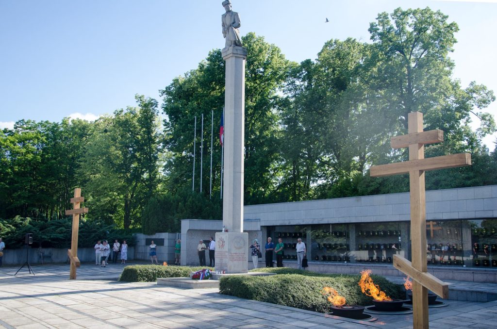 Τσεχία: Σταυροί κοσμούν πάλι κοιμητήριο μετά από 40 χρόνια