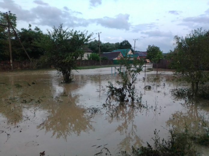 Екатеринодарская епархия оказывает помощь пострадавшим от наводнения