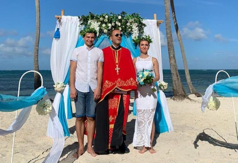 Срби шире православље на Карибима: Литургије под трском и крштења у мору, а гради се и прва црква у Доминикани