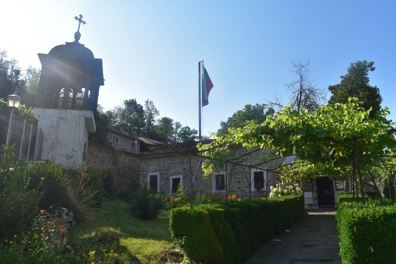 Храмов празник в църквата „Св. вмчца Неделя“ в Ловеч
