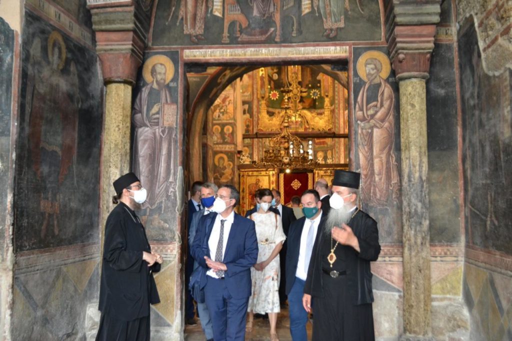 Владика Теодосије са немачким дипломатом о проблемима СПЦ и српског народа на КиМ