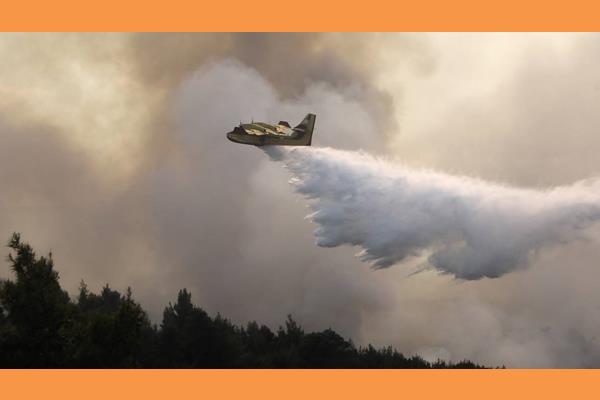 Δύσκολη η πυρκαγιά στην Κεφαλονιά