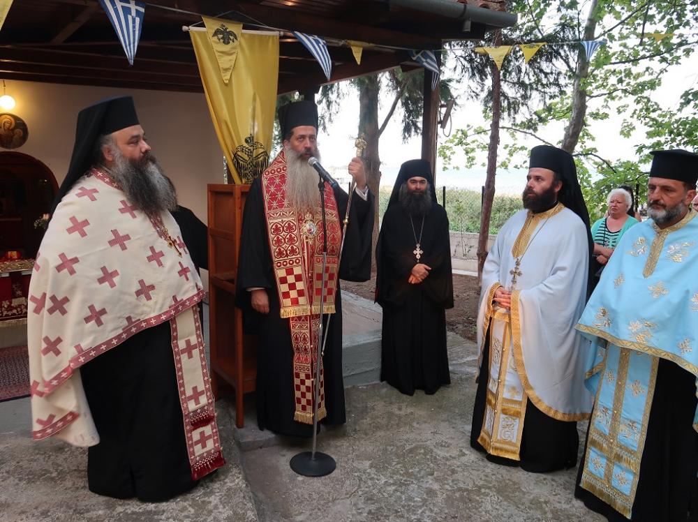 Ο Μητροπολίτης Φθιώτιδος στους Aγίους Κήρυκο και Ιουλίττα Στυλίδας