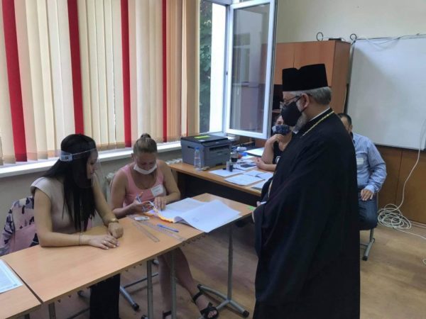 Митрополит Киприан упражни правото си на глас