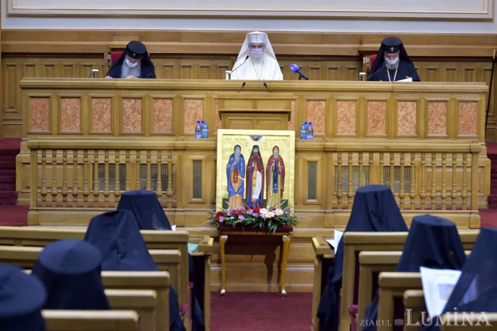 Священный Синод: на повестке дня диаспора и причисление к лику святых