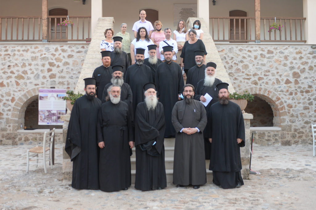 “Πρέπει να αποτελεί μέρος της ζωής μας η επικοινωνία με τον πιστό λαό”